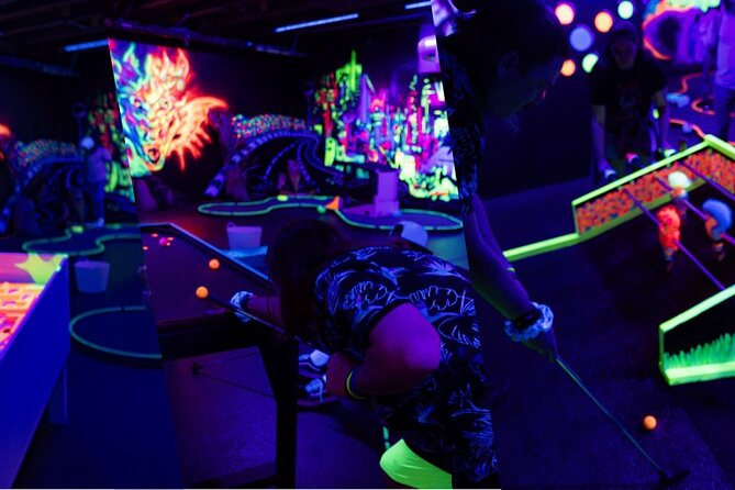 Glow in the Dark Mini Golf in Queenstown - The best way to play your round