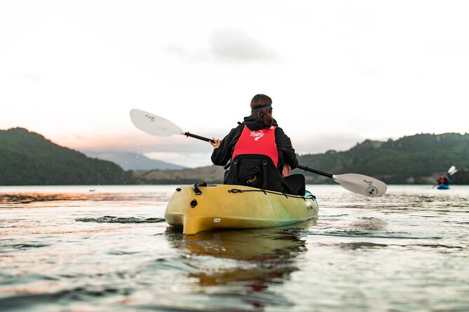 Glow Worm Kayak Tour - What to wear in each season