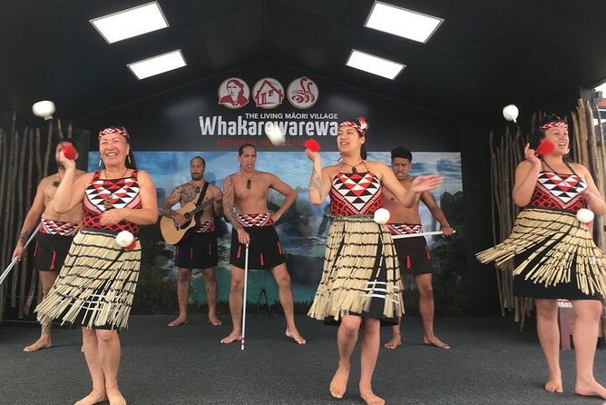Guided Māori History and Culture Tour to Rotorua and Tauranga - Mount Maunganui and the road into Tauranga