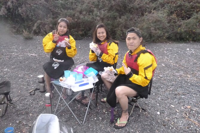 Half-Day Kayak to the Maori Rock Carvings in Lake Taupo - Muffins, hot drinks, and a swim in the lake