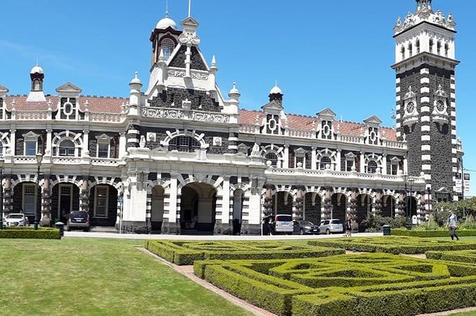 Half day Private Tour of Dunedin City Highlights and Peninsula Scenery - Baldwin Street gives you a quick start
