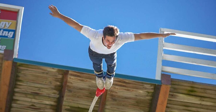 Hanmer Springs: 35-Meter Bungy Jump off Waiau Bridge - Key points at a glance