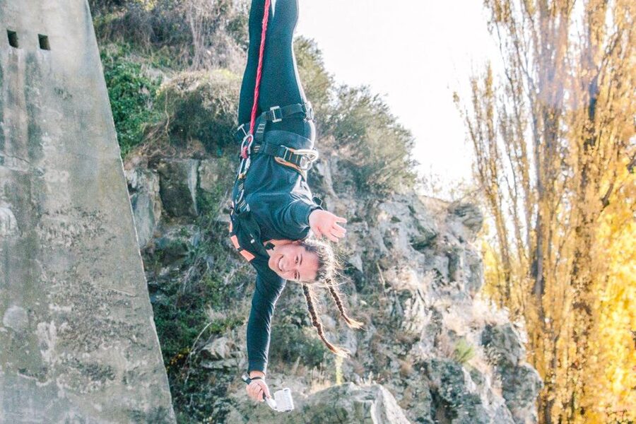 Hanmer Springs: 35-Meter Bungy Jump off Waiau Bridge - The 35-meter drop is built for first-timers