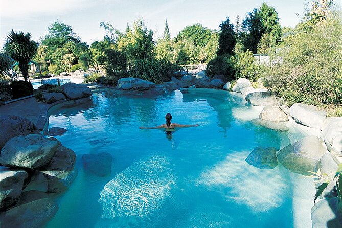 Hanmer Springs Thermal Pools and Jet Boat Day Trip from Christchurch - Lunch and a short look at Hanmer township