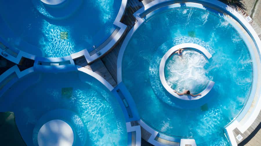 Hanmer Springs: Thermal Pools Single or Return Entry Ticket - Starting with the thermal pools