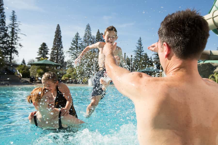 Hanmer Springs: Thermal Pools Single or Return Entry Ticket - Choosing between single entry and return entry