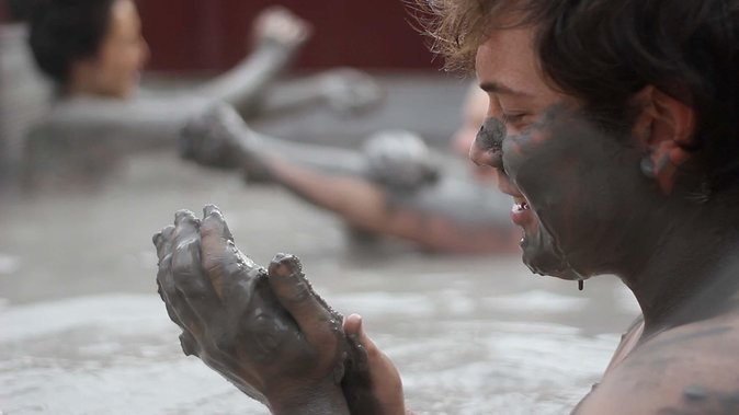 Hell's Gate Mud Bath & Spas - A beautiful setting, even in bad weather