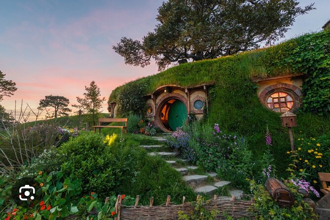 Hobbiton and Waitomo Caves Arrive in Comfort and Style - A long day built around two very different sights