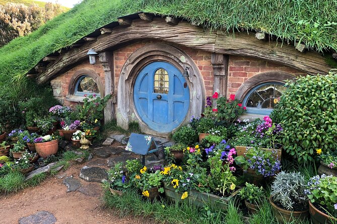 Hobbiton Movie Set Day Tour - Leaving Auckland for the Waikato