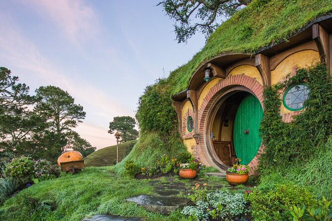 Hobbiton Movie Set Experience: Private Tour From Auckland - Why the private Auckland departure matters
