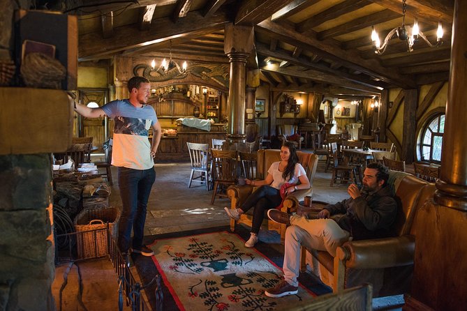 Hobbiton Movie set & Waitomo Caves Small Group Tour From Auckland - A full day with a tight rhythm