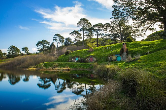 Hobbiton™ Movie Set Walking Tour from Shires Rest - Arriving at the Shire’s Rest meeting point