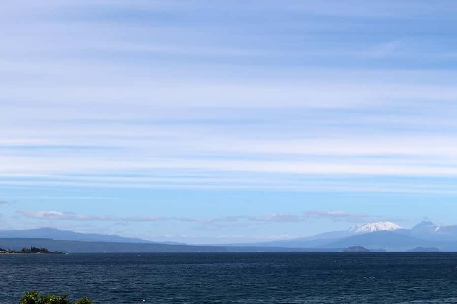 Hobbiton, Waitomo, Rotorua & Taupo 2-Day Tour from Auckland - Tirau and the road into Rotorua