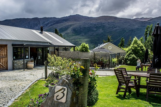 Hop on Hop off Wine Tours Queenstown - Add adventure, beer, or a pub stop