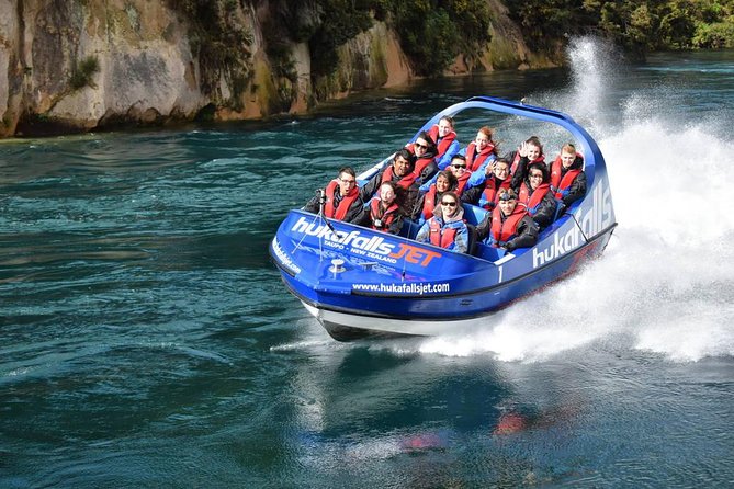 Hukafalls Jet Boat Ride in Taupo - Huka Falls Tracks and the close approach
