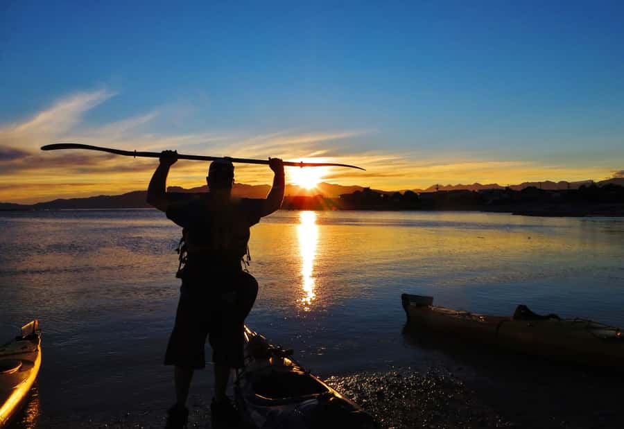 Kaikoura: Sunset Evening Kayaking Tour - What to wear and pack for comfort