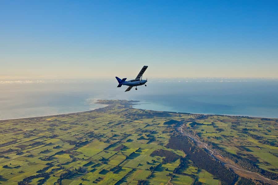 Kaikoura: Whale Watching Flight with Guided Commentary - Why Kaikōura works so well from the air