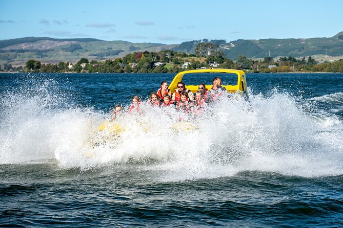 Katoa Jet Boat tour on Lake Rotorua - A family outing with a wide age range