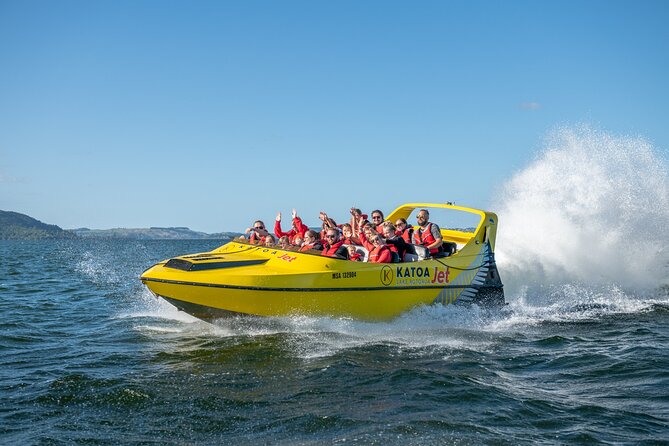 Katoa Jet Boat tour on Lake Rotorua - From the Rotorua lakefront to open water