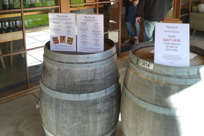 Kumeu Winery Boutique Tour with Gourmet Lunch from Auckland - The guide can shape the whole morning