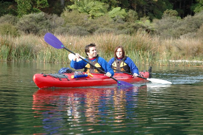 Lake Rotoiti Evening Kayak Tour including Hot Springs, Glowworm Caves and BBQ Dinner - Soaking in the thermal pools