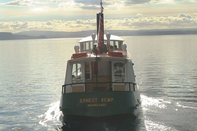 Lake Taupō Māori Rock Carvings Scenic Cruise aboard Ernest Kemp - Volcano views and photo opportunities
