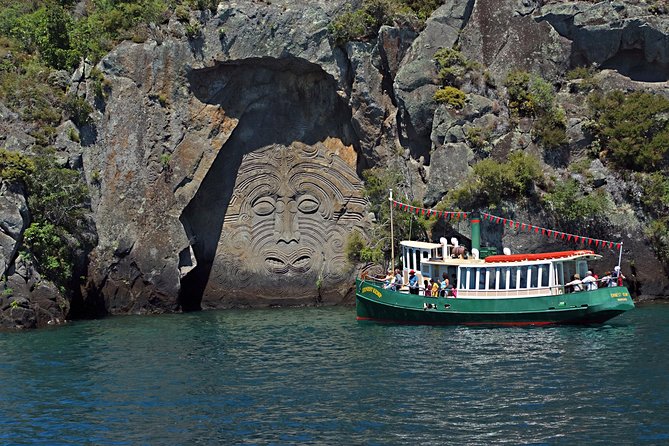 Lake Taupō Māori Rock Carvings Scenic Cruise aboard Ernest Kemp - Boarding Ernest Kemp near central Taupō