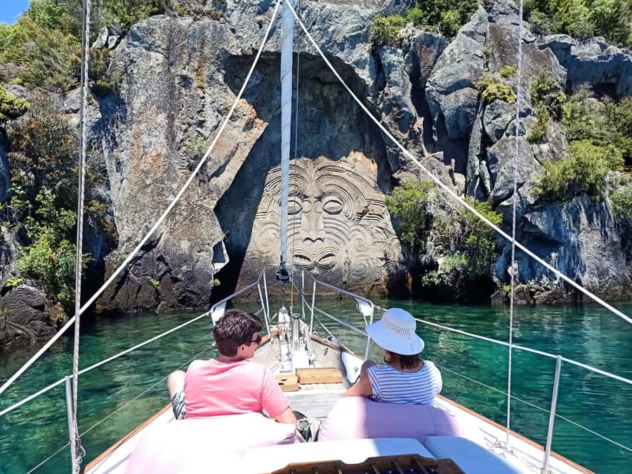 Lake Taupo: Sailboat Trip to the Maori Rock Carvings - How much value do you get for $35?