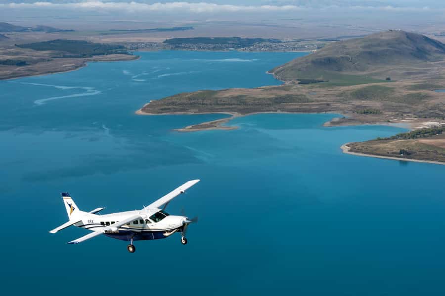 Lake Tekapo: 50-Minute Mount Cook and Beyond Scenic Flight - Why this Lake Tekapo flight covers so much