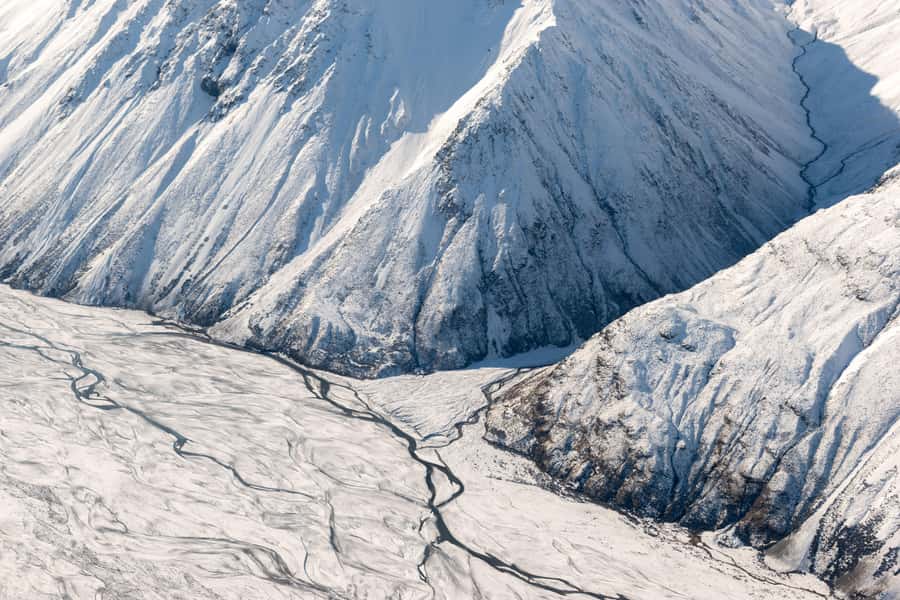Lake Tekapo: 50-Minute Mount Cook and Beyond Scenic Flight - What the pilot commentary adds