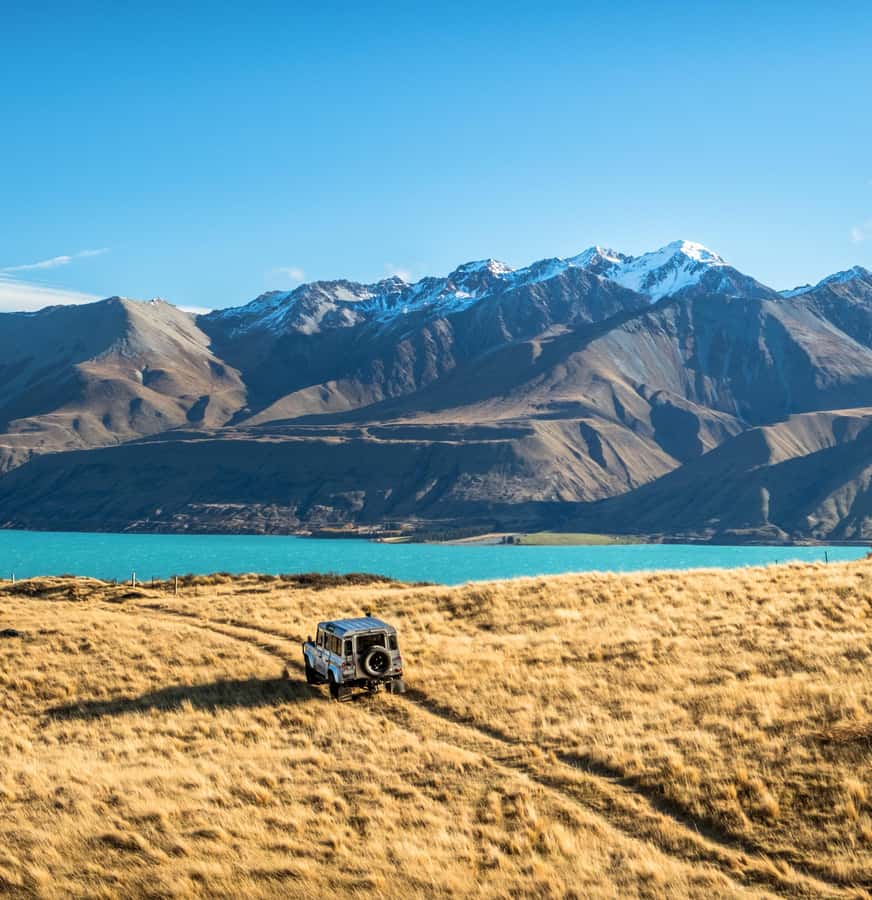 Lake Tekapo: Glaciers, Mountains, and Landscapes Scenic Tour - The musterers hut and mountain tea break