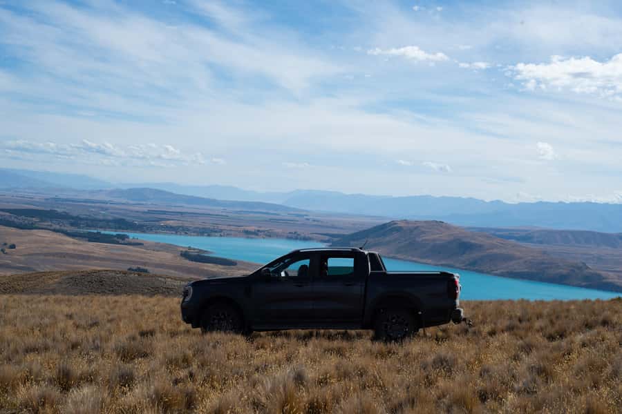 Lake Tekapo Guided 4WD Tours (Small Group, Carbon Positive) - Boundary Creek Hut stories and the steep return