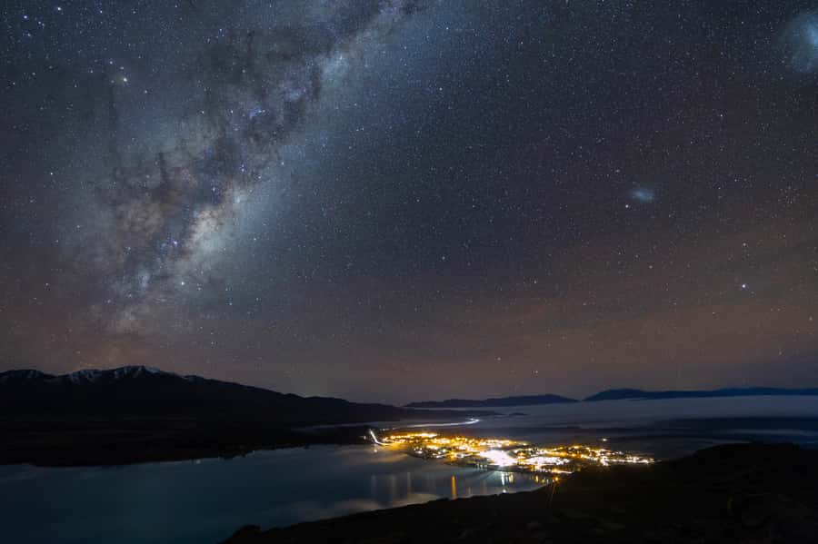 Lake Tekapo: Mountaintop Stargazing at Mount John Summit - Getting comfortable in the Tekapo cold