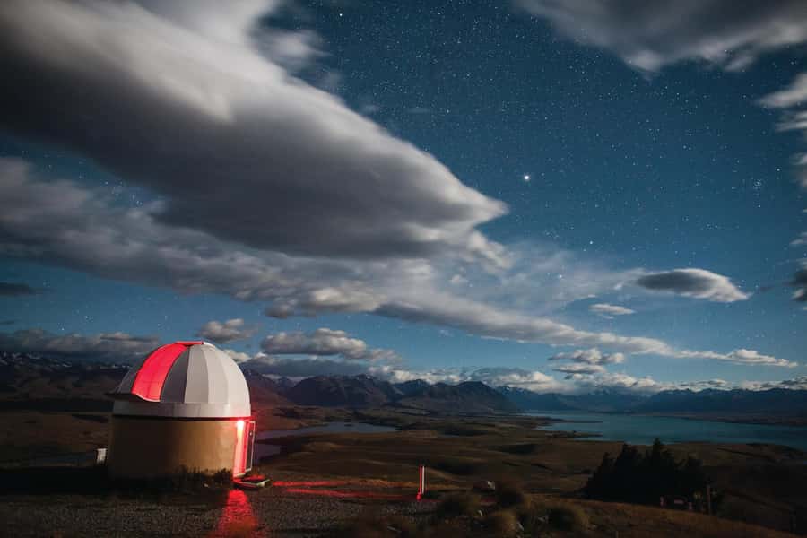 Lake Tekapo: Mountaintop Stargazing at Mount John Summit - Family suitability and physical demands