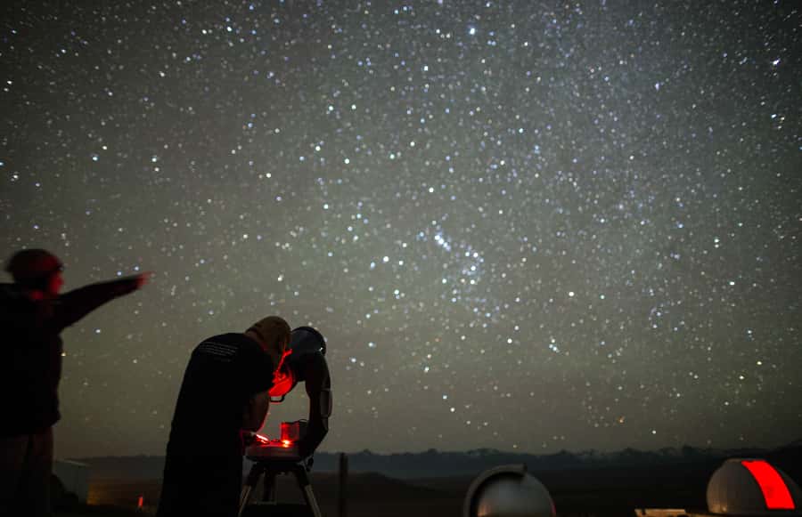 Lake Tekapo: Mountaintop Stargazing at Mount John Summit - Who should book Mount John Stargazing?