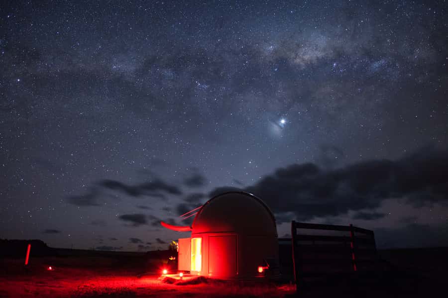 Lake Tekapo: Stargazing Experience at Cowan's Observatory - Reading the southern sky before using a telescope