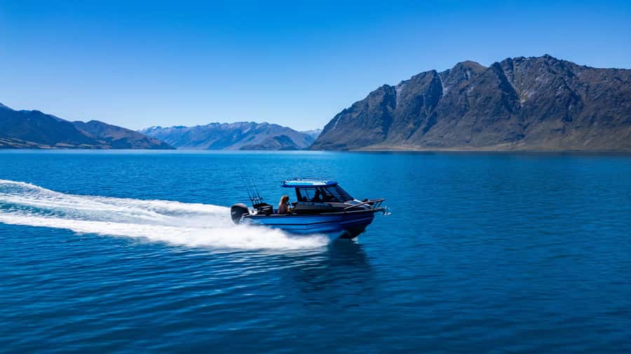Lake Wakatipu: 3 Hour Fishing Adventure by Boat - What happens when you catch a fish
