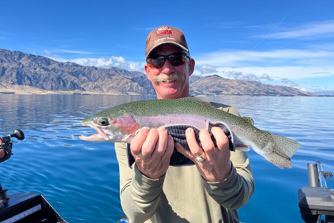 Lake Wānaka: 3 hour Fishing Adventure by Boat - What the three-hour trip feels like