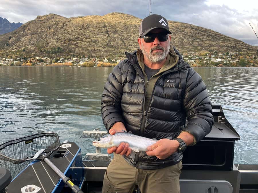 Lake Wānaka: 3 hour Fishing Adventure by Boat - What to bring and what to arrange
