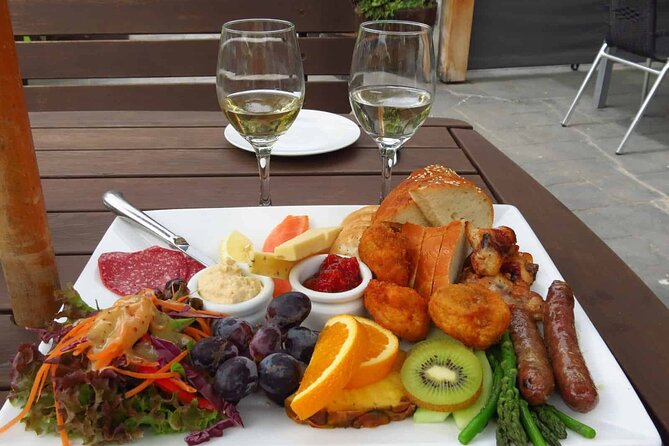 Lyttelton Shore Excursion - City Highlights & Waipara Wine Tour - The Drive North to Waipara Wine Country