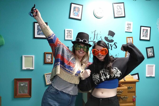 Mad Hatter's Hat Escape Room Experiences - Getting to the venue and preparing for the visit