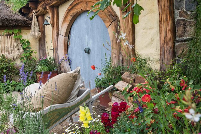 Magical Hobbiton: Small-Group Guided Tour from Auckland - Weather, comfort, and what the extras really mean