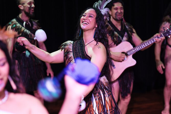 Māori Cultural Experience & Auckland Museum General Admission - The performance gives you more than a haka