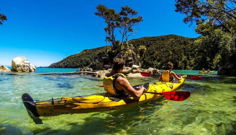 Marahau: Abel Tasman Kayaks Kayak and Walk - Walking the southern Abel Tasman Coastal Track