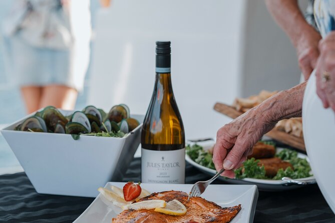 Marlborough Sounds Greenshell Mussel Tasting Cruise - Buying Marlborough wine on the boat