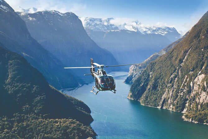 Milford and Fiordland Highlights Tour by Helicopter from Queenstown - Landing two: an alpine glacier setting
