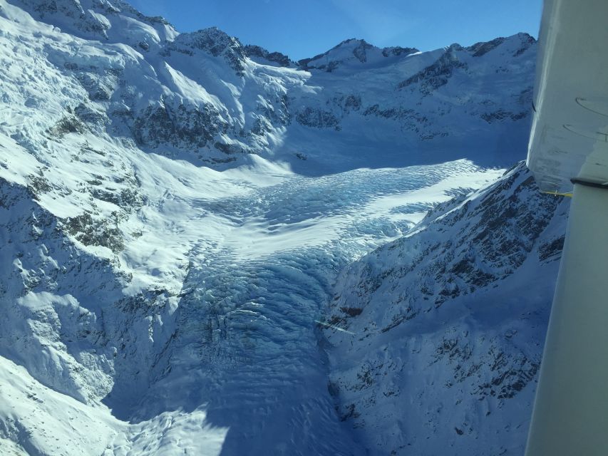 Milford Sound & Big 5 Glaciers Scenic Flight from Queenstown - Photography from a 12-seat Cessna
