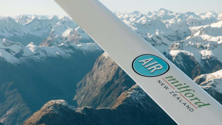 Milford Sound & Big 5 Glaciers Scenic Flight from Queenstown - Who will get the most from this flight?