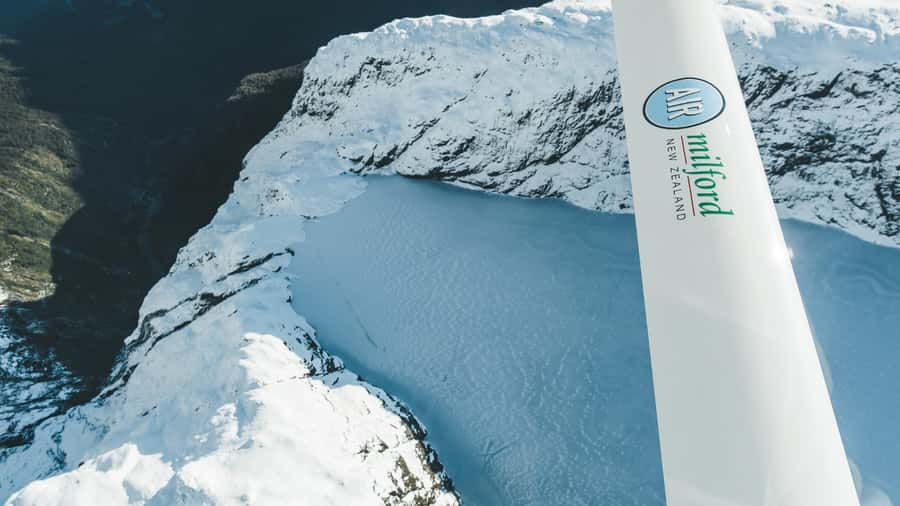 Milford Sound & Big 5 Glaciers Scenic Flight from Queenstown - Climbing above Mt Aspiring