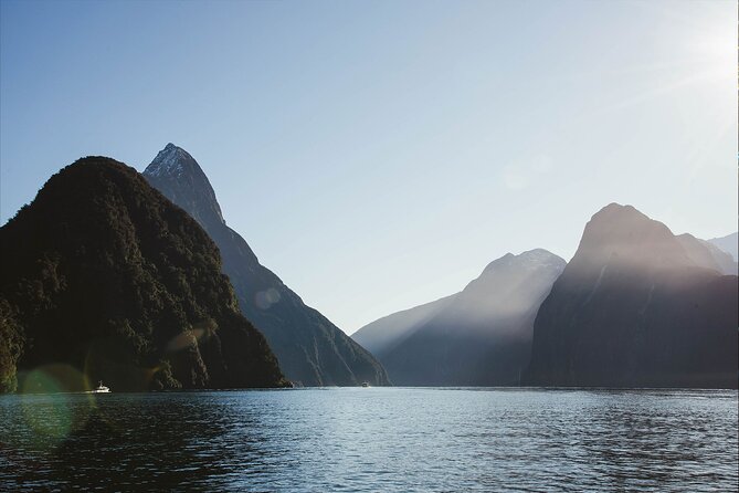Milford Sound Business Class from Queenstown Cruise Lunch - The long return to Queenstown